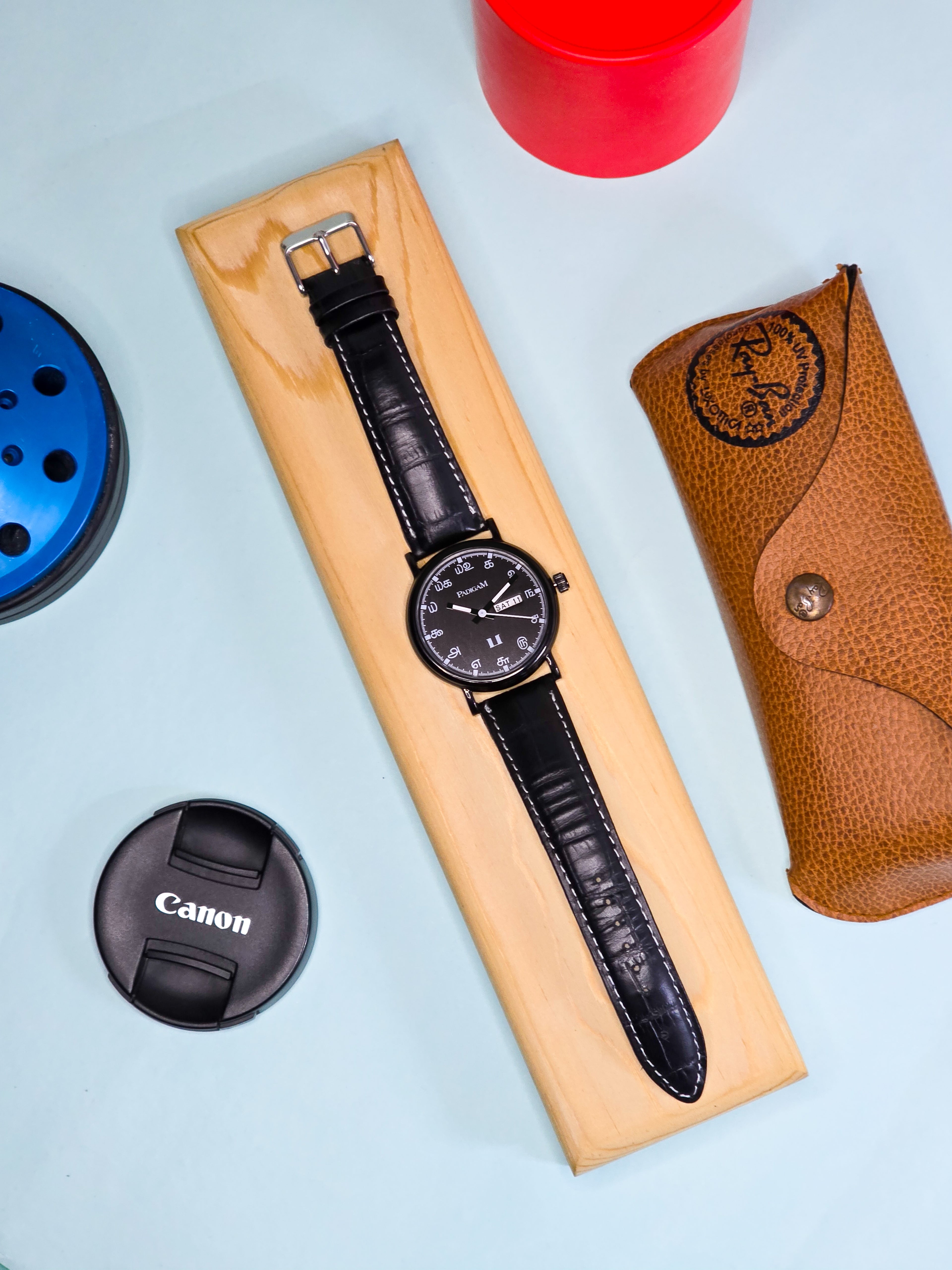 Padigam Iravu Analog Watch